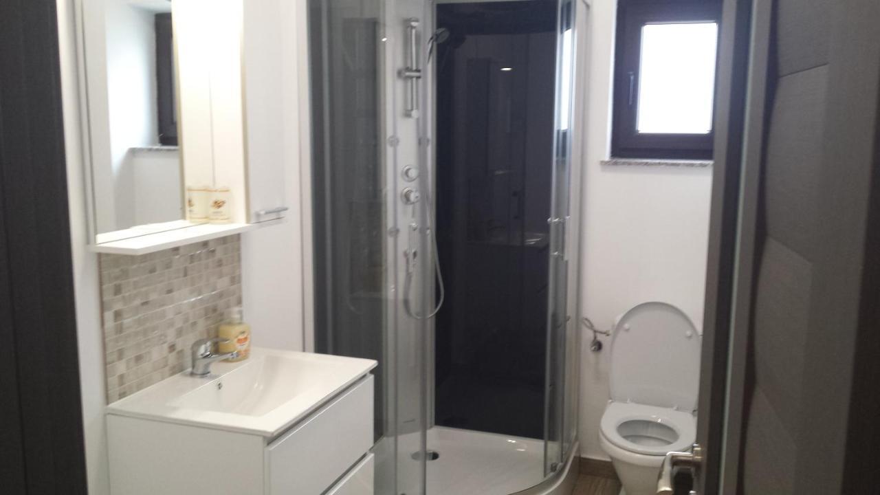 Apartament Mario Rădăuţi Zewnętrze zdjęcie